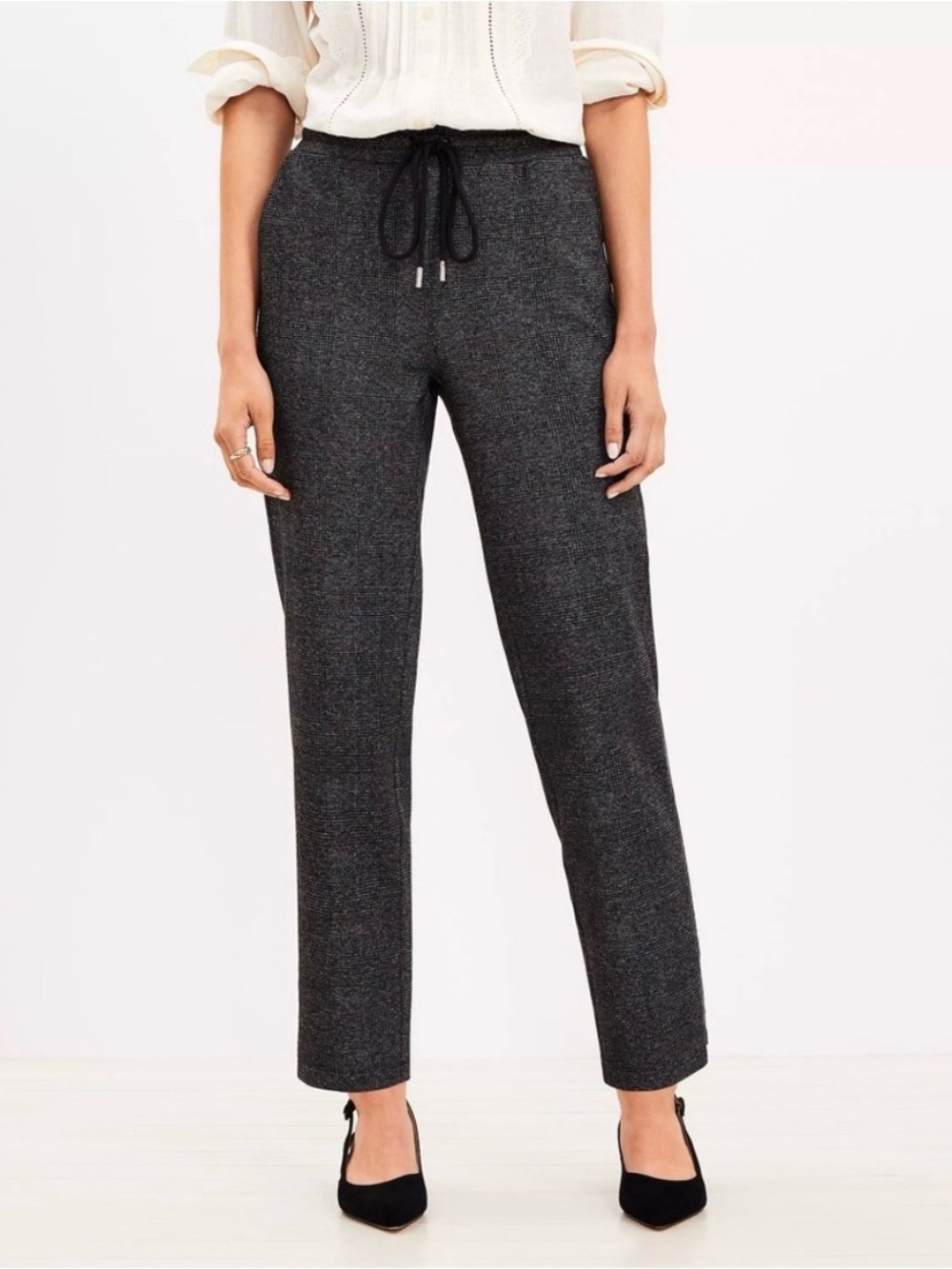 LOFT Charcoal Heather Knit Jogger Pants